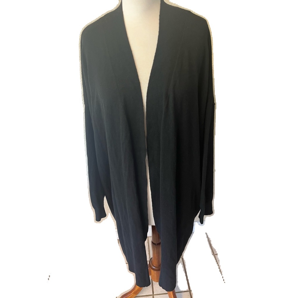 BLACK OVERSIZED CARDIGAN SIZE 3X NWT